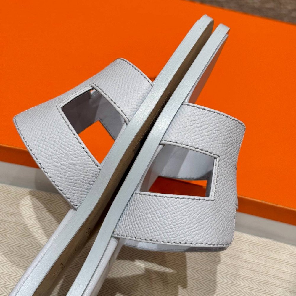 Oran sandal