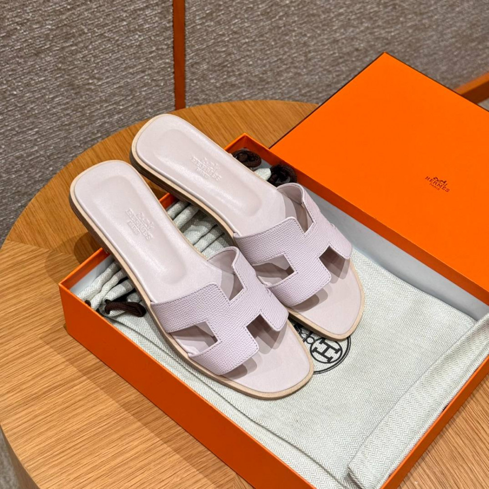 Oran sandal