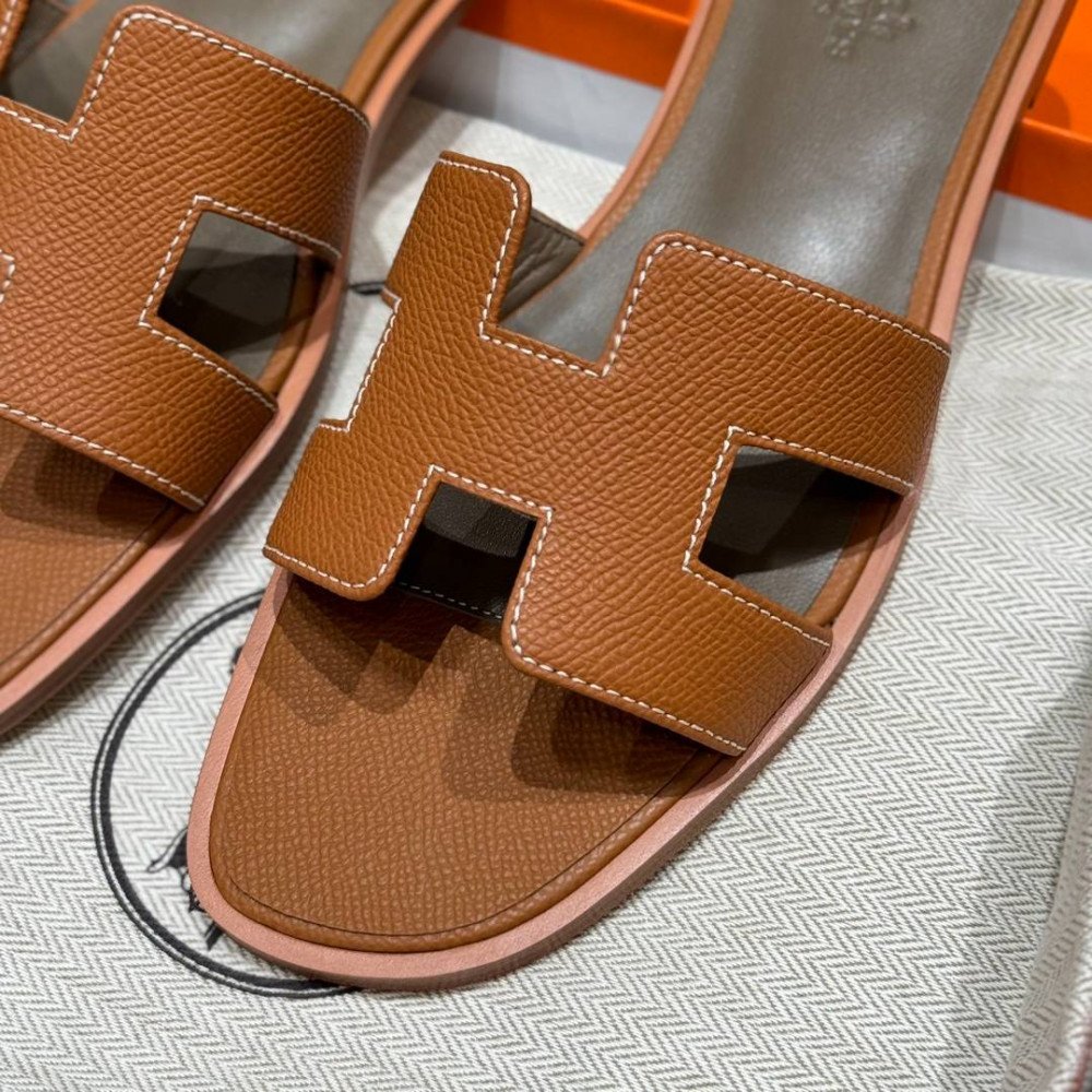 Oran sandal