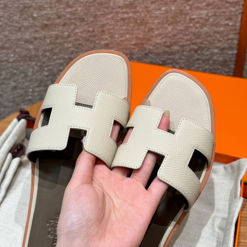 Oran sandal