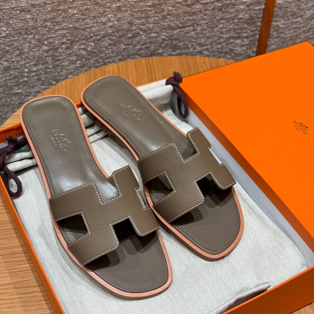Oran sandal