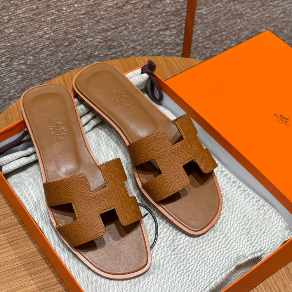 Oran sandal