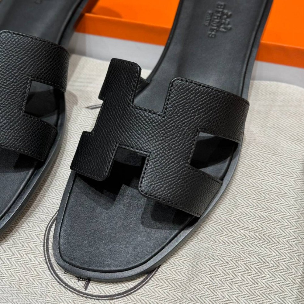 Oran sandal