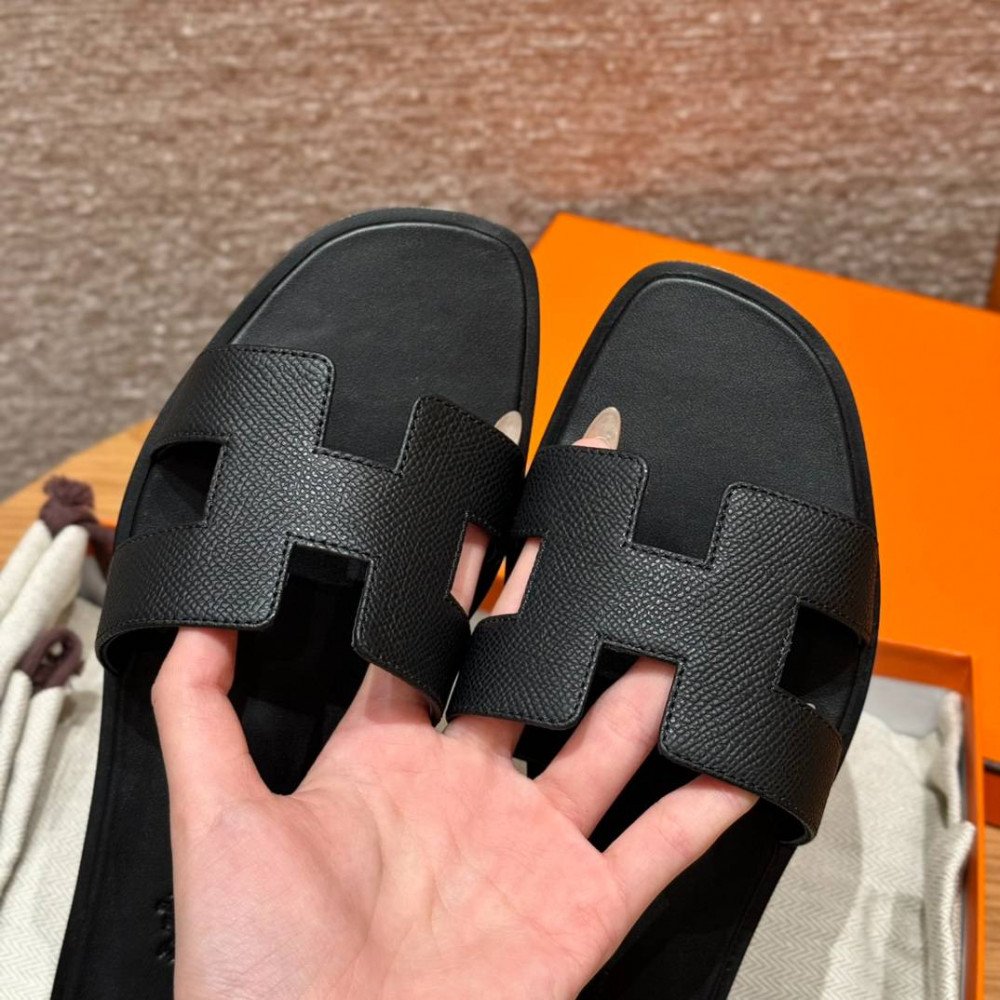 Oran sandal