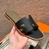 Oran sandal
