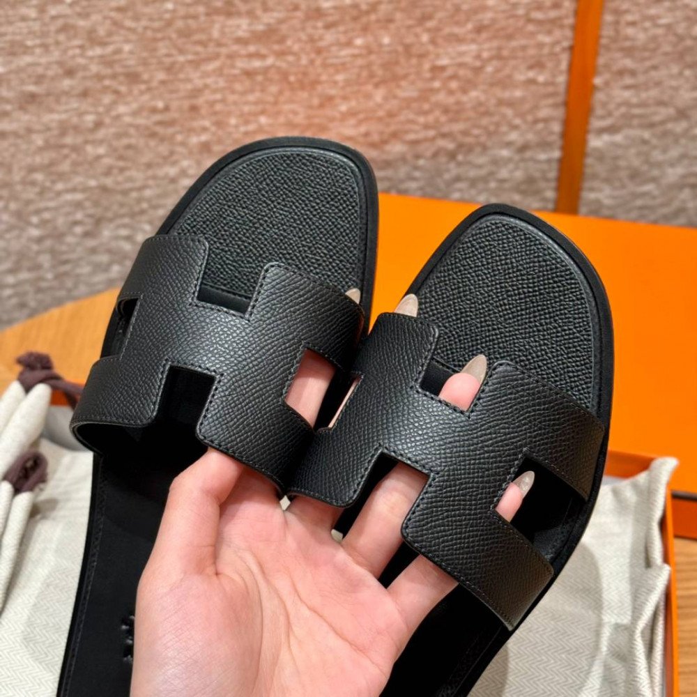 Oran sandal