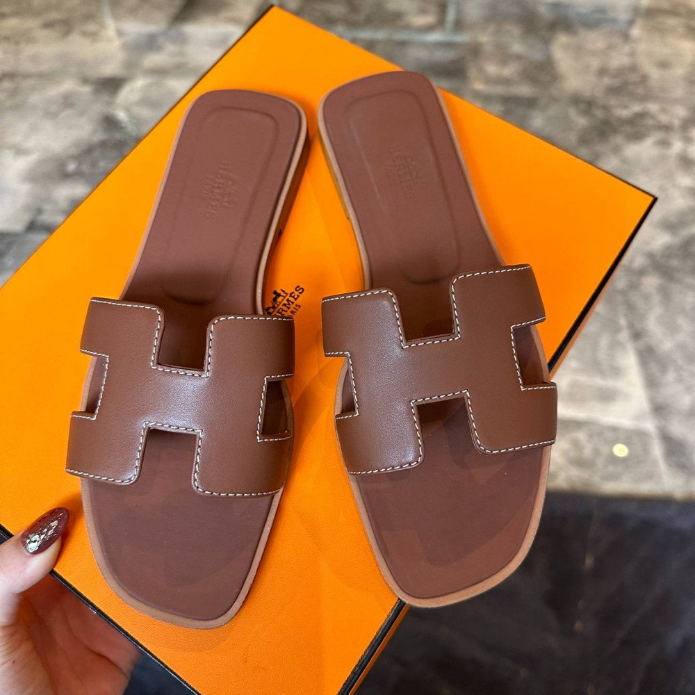 Oran sandal