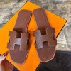 Oran sandal