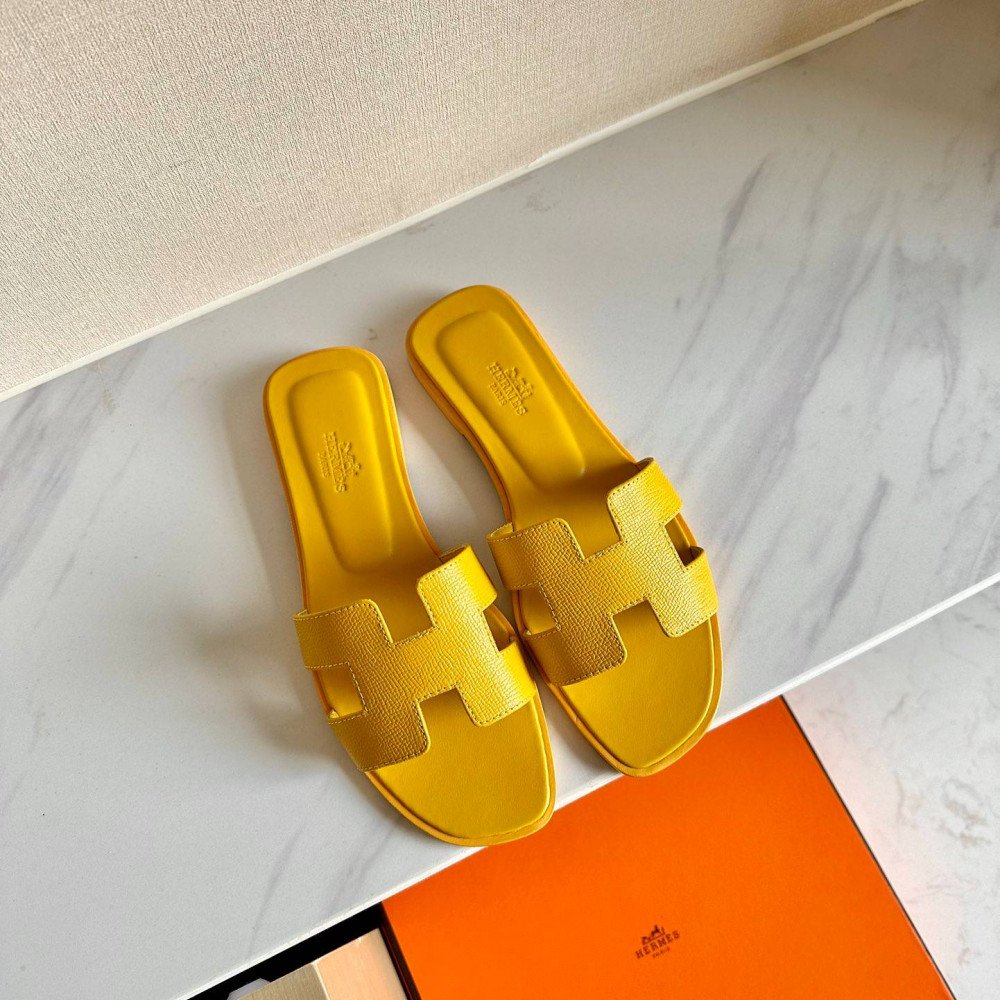Oran sandal