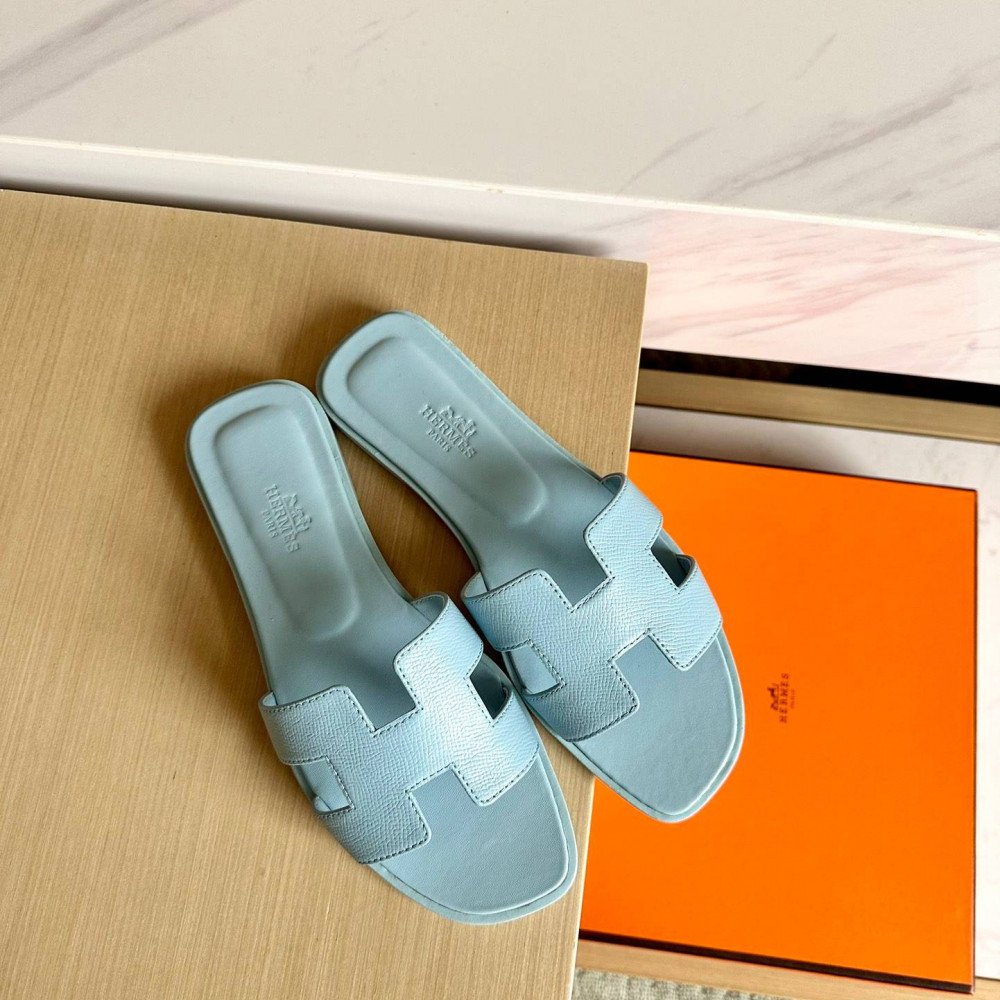 Oran sandal