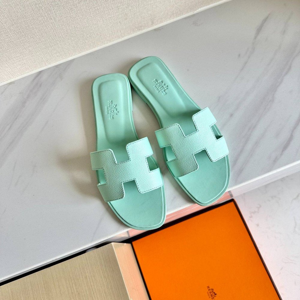 Oran sandal