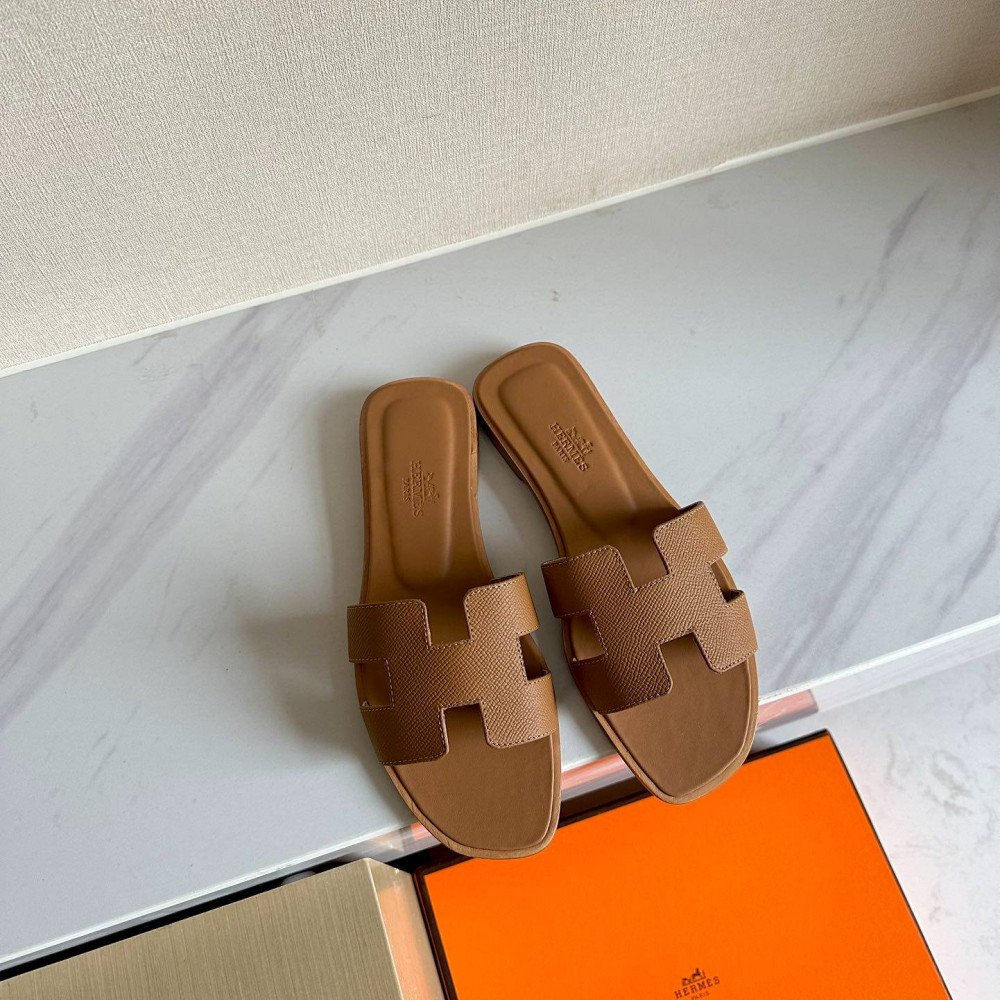 Oran sandal