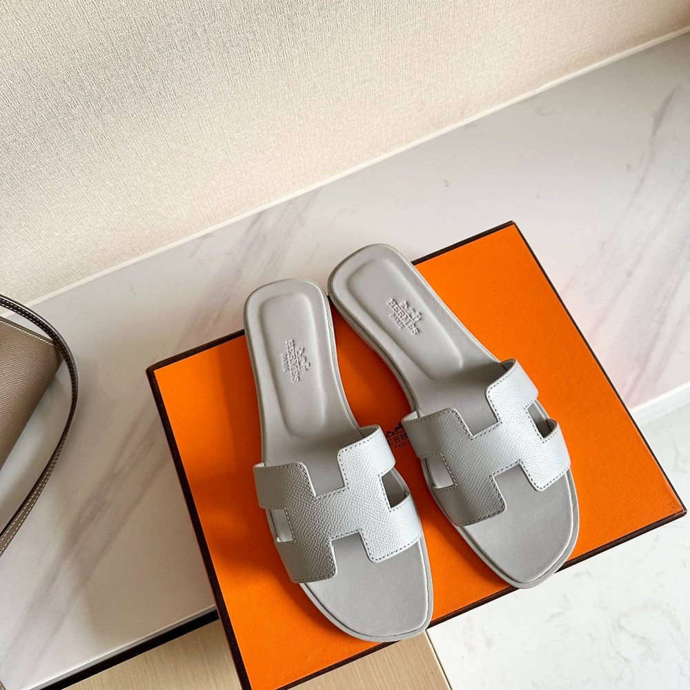 Oran sandal