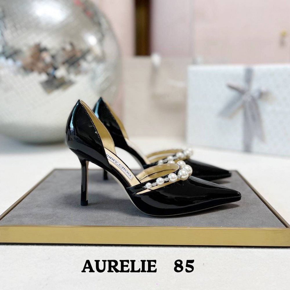 AURELIE 