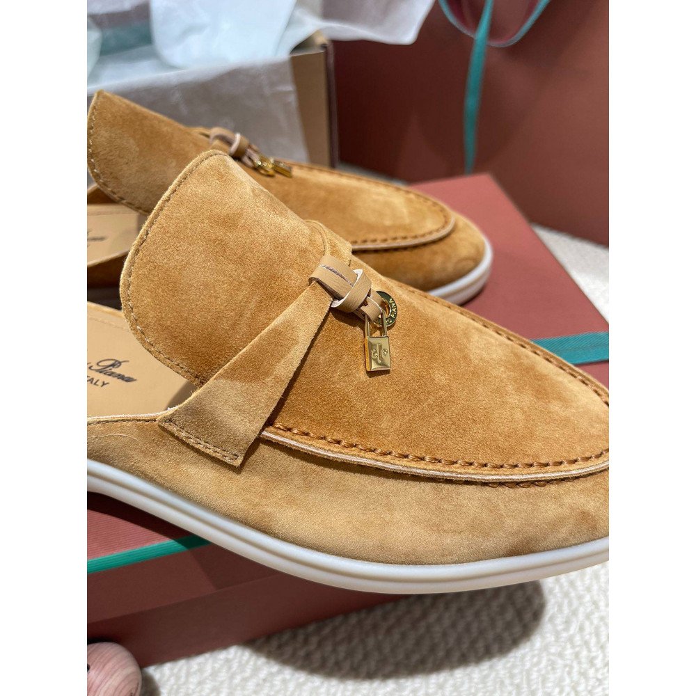 LeFou slippers