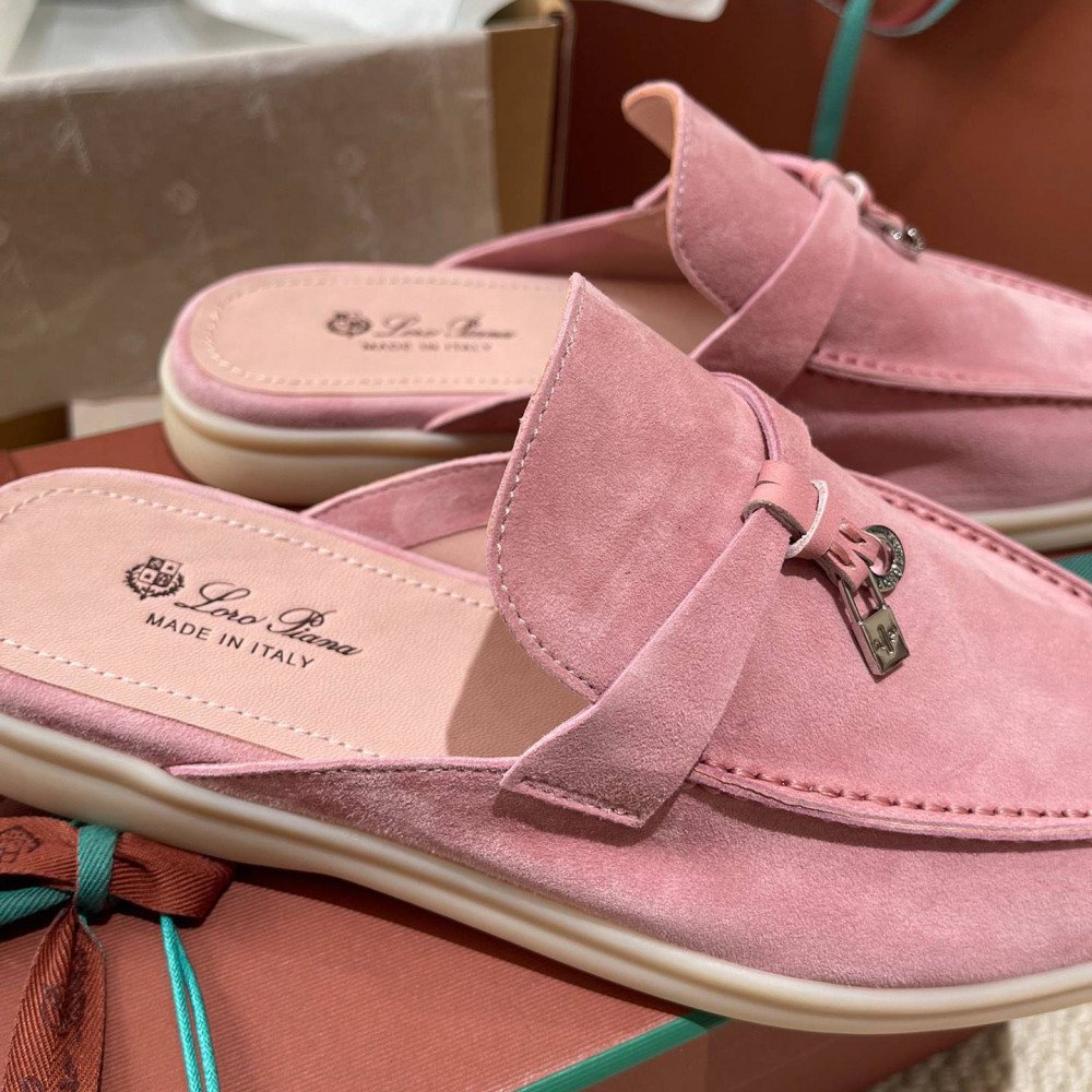 LeFou slippers