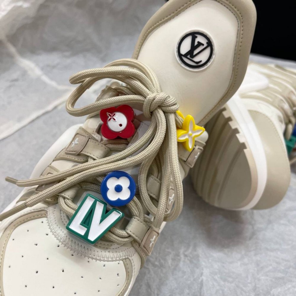 LV Archlight