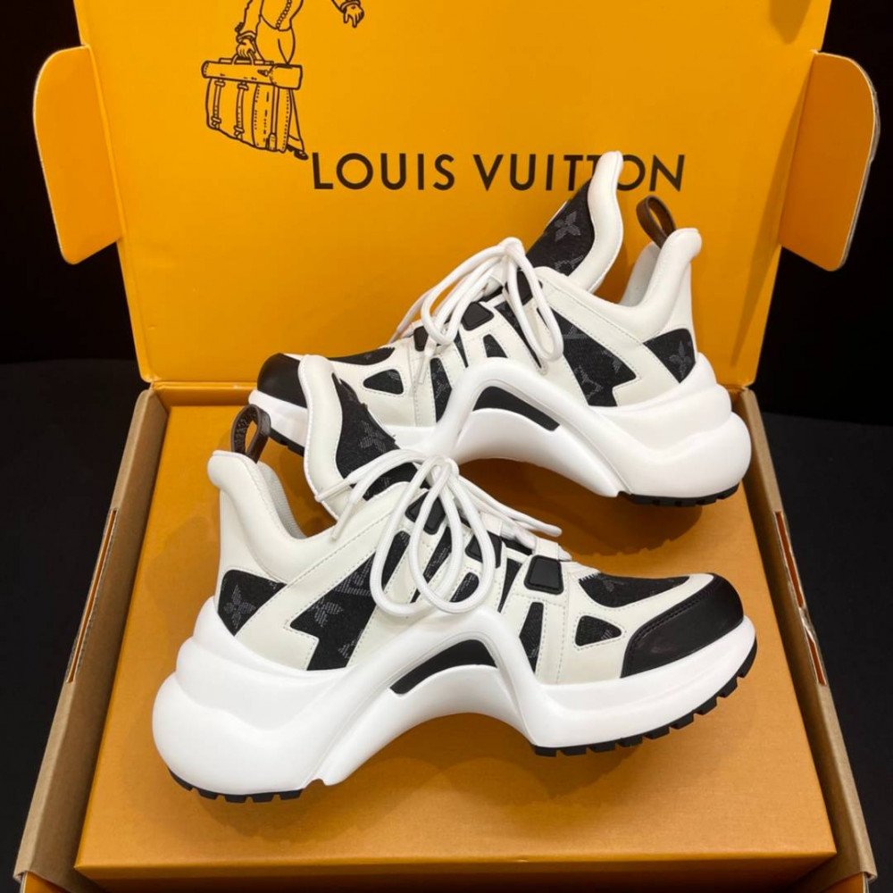 LV Archlight