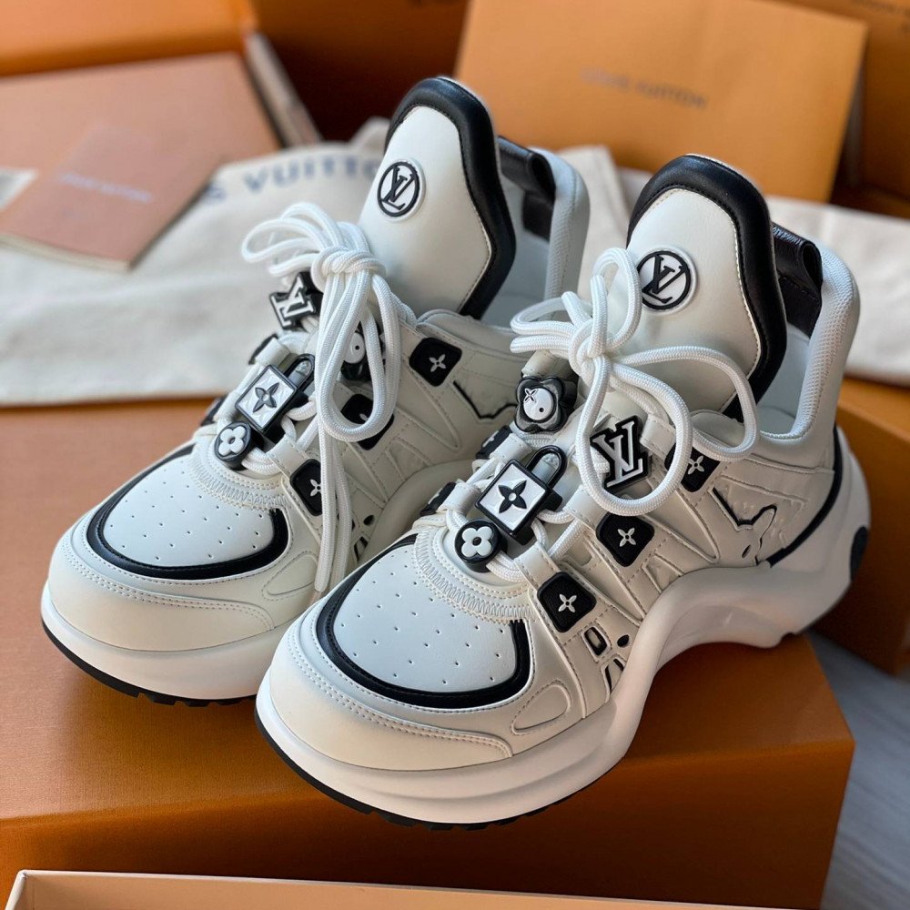 LV Archlight
