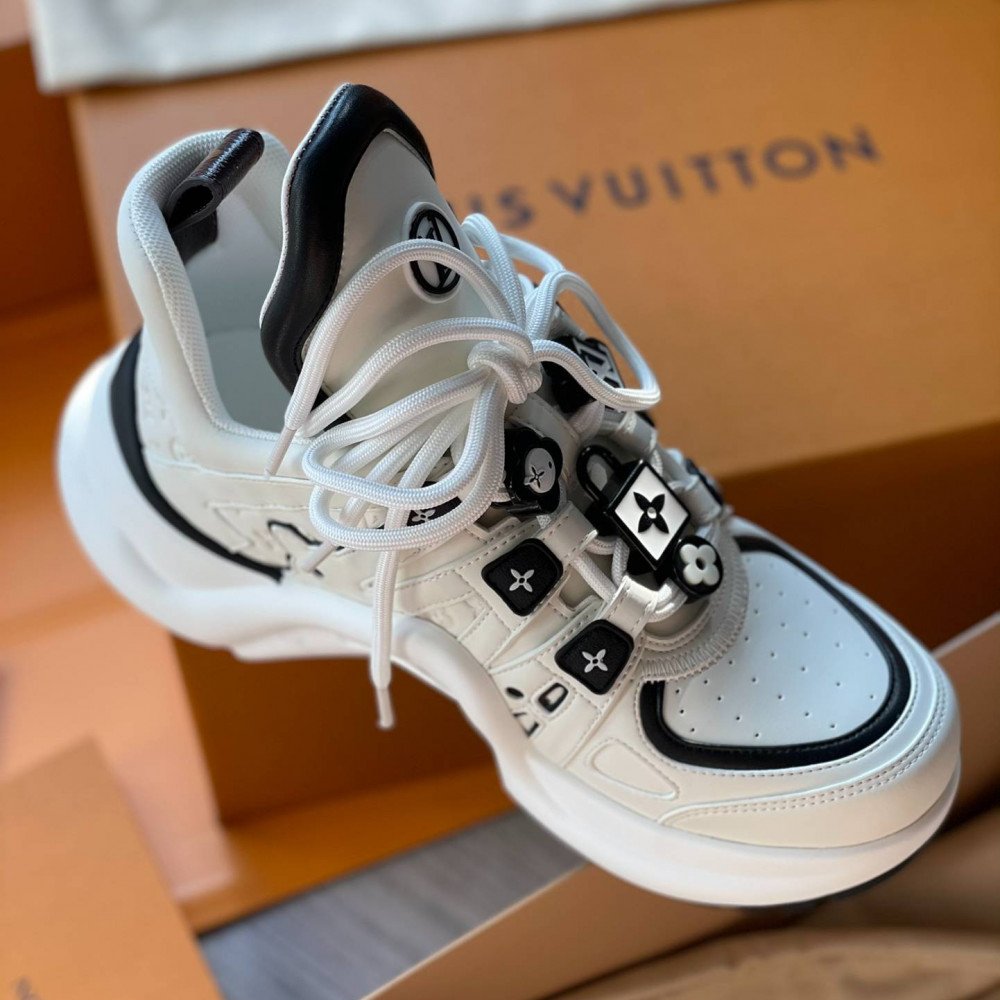 LV Archlight