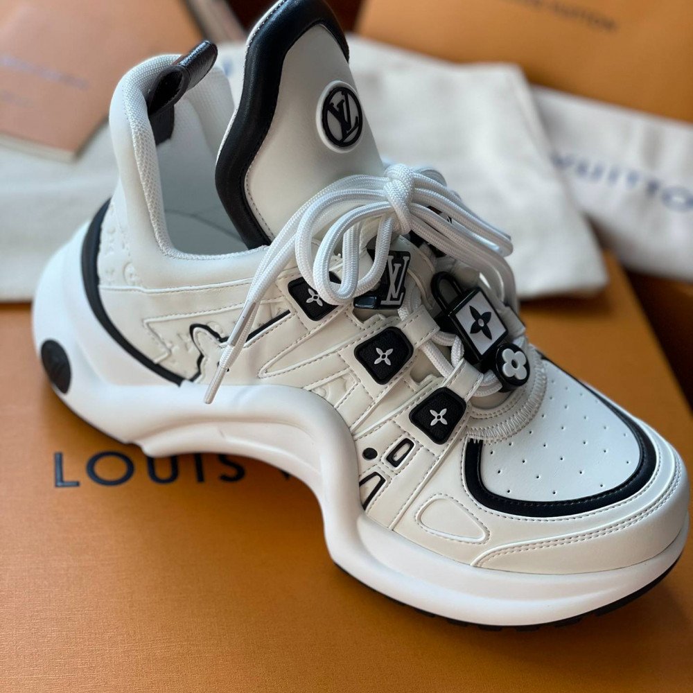 LV Archlight