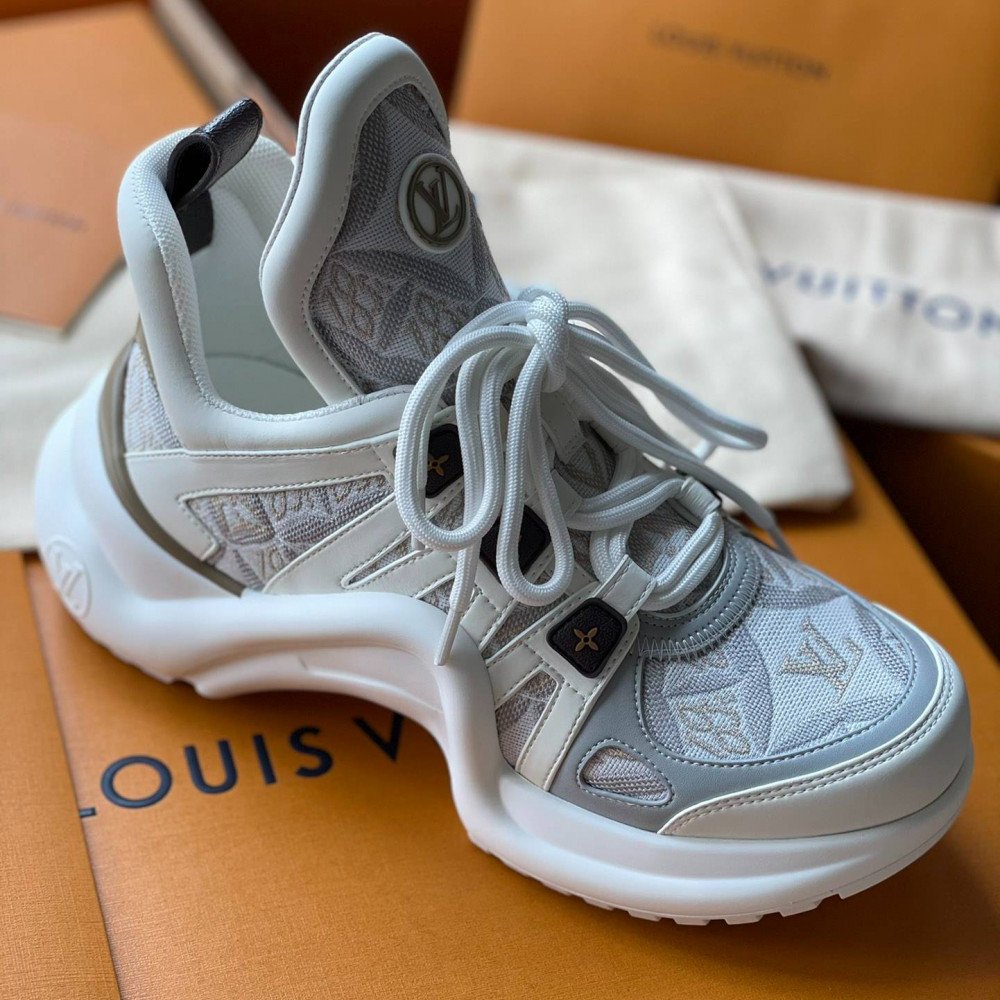 LV Archlight