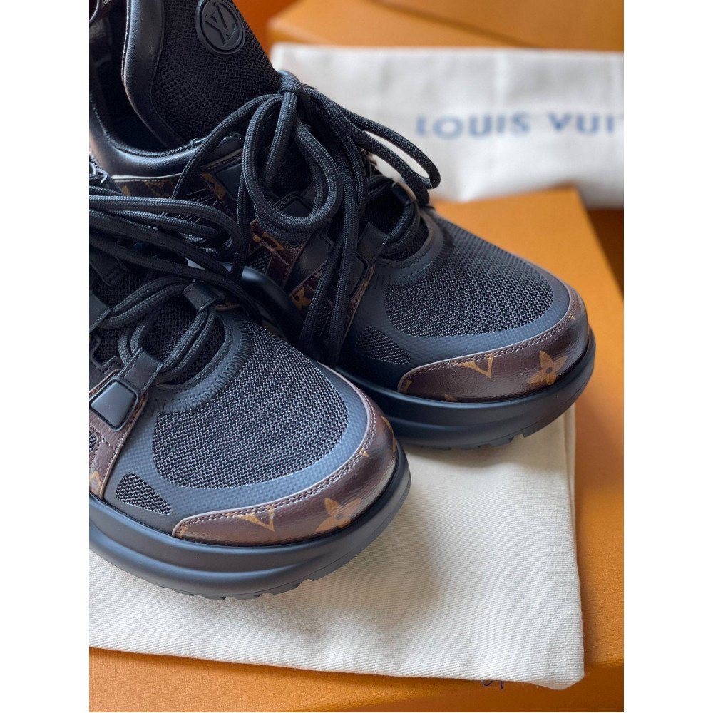 LV Archlight