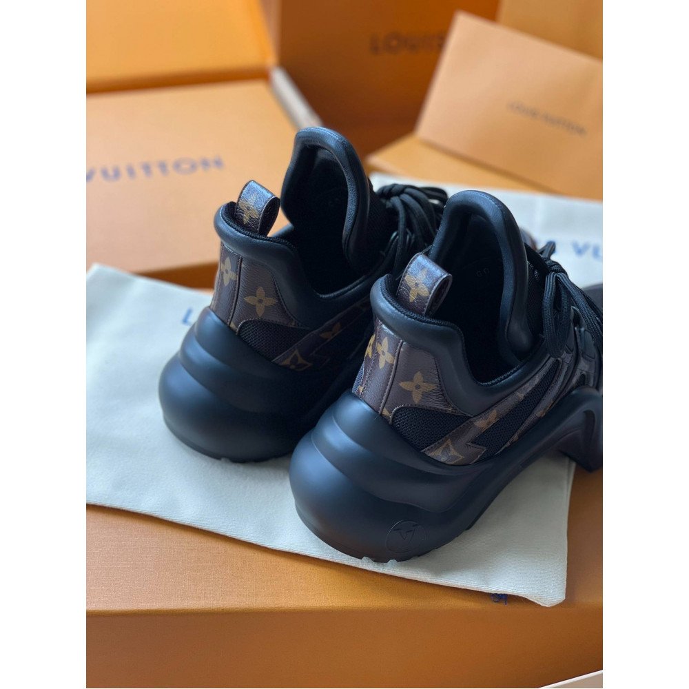 LV Archlight