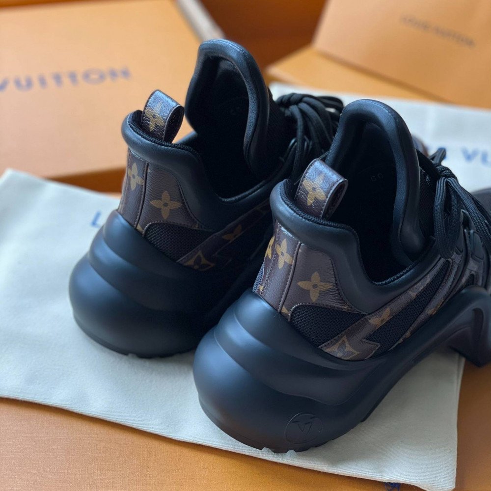 LV Archlight