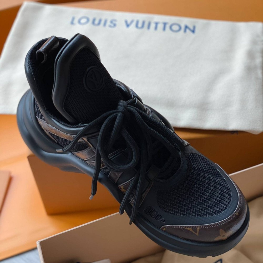 LV Archlight