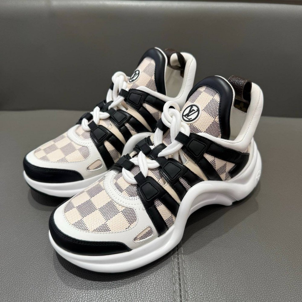 LV Archlight
