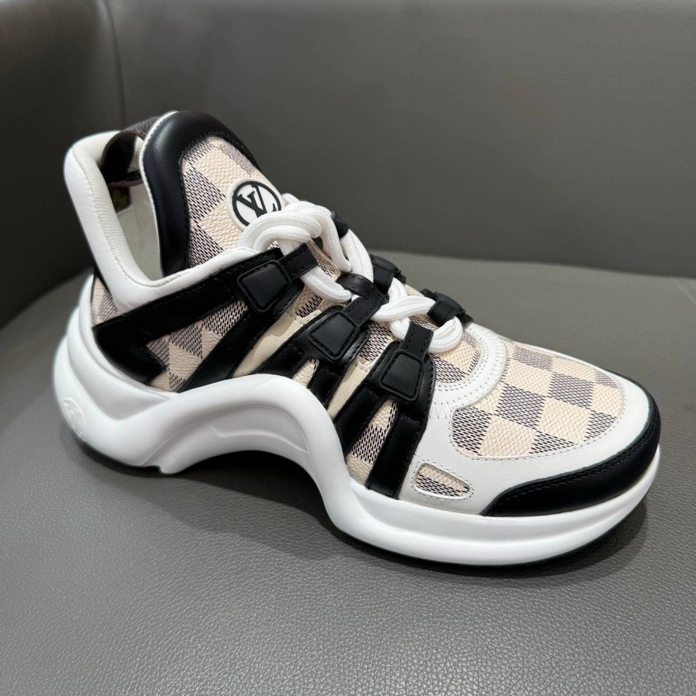 LV Archlight