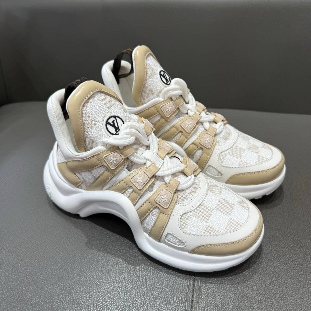 LV Archlight