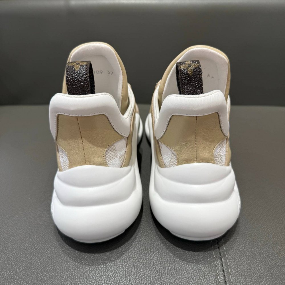 LV Archlight