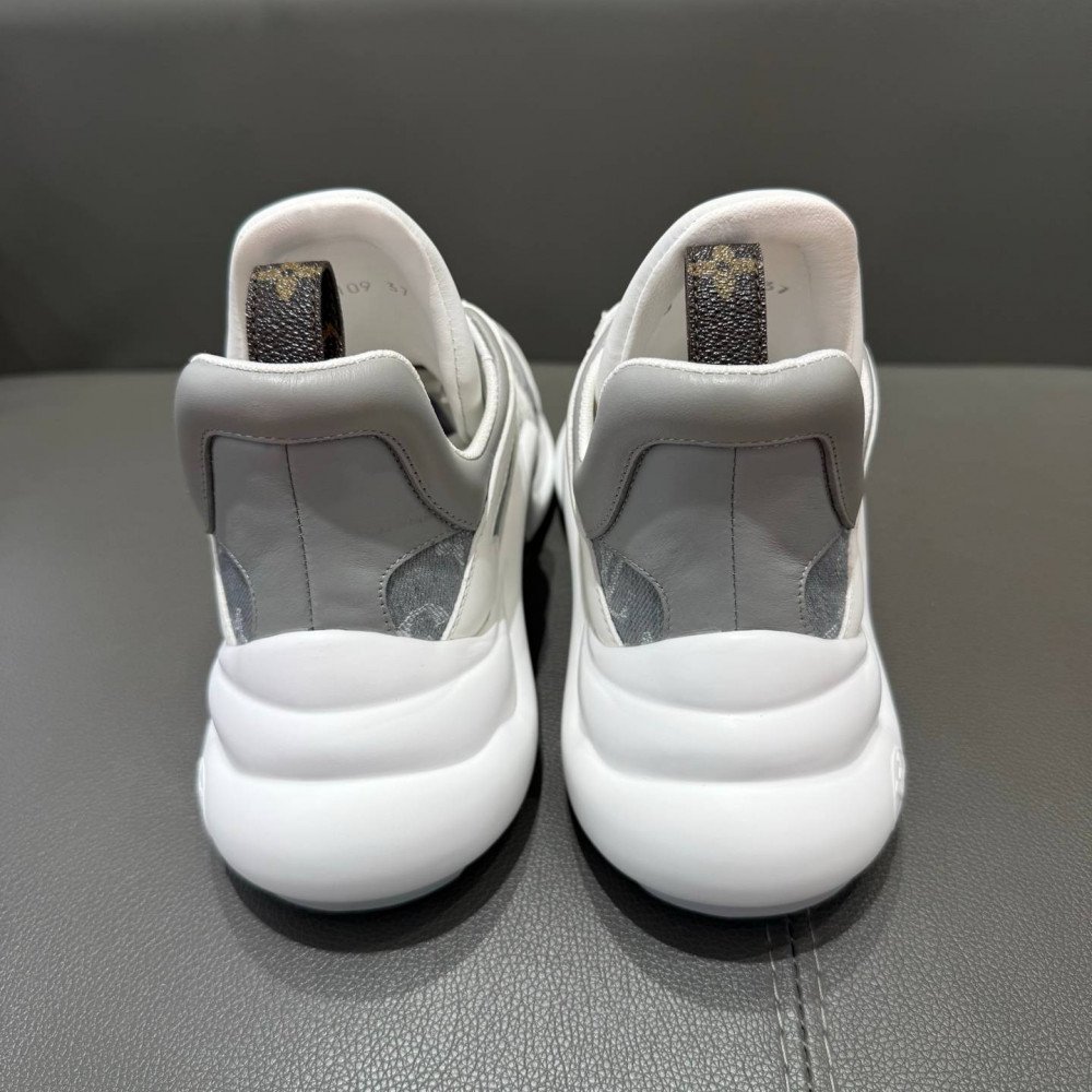 LV Archlight