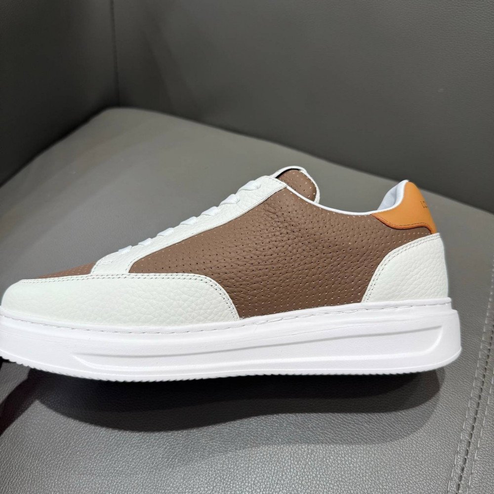 Beverly Hills Sneaker