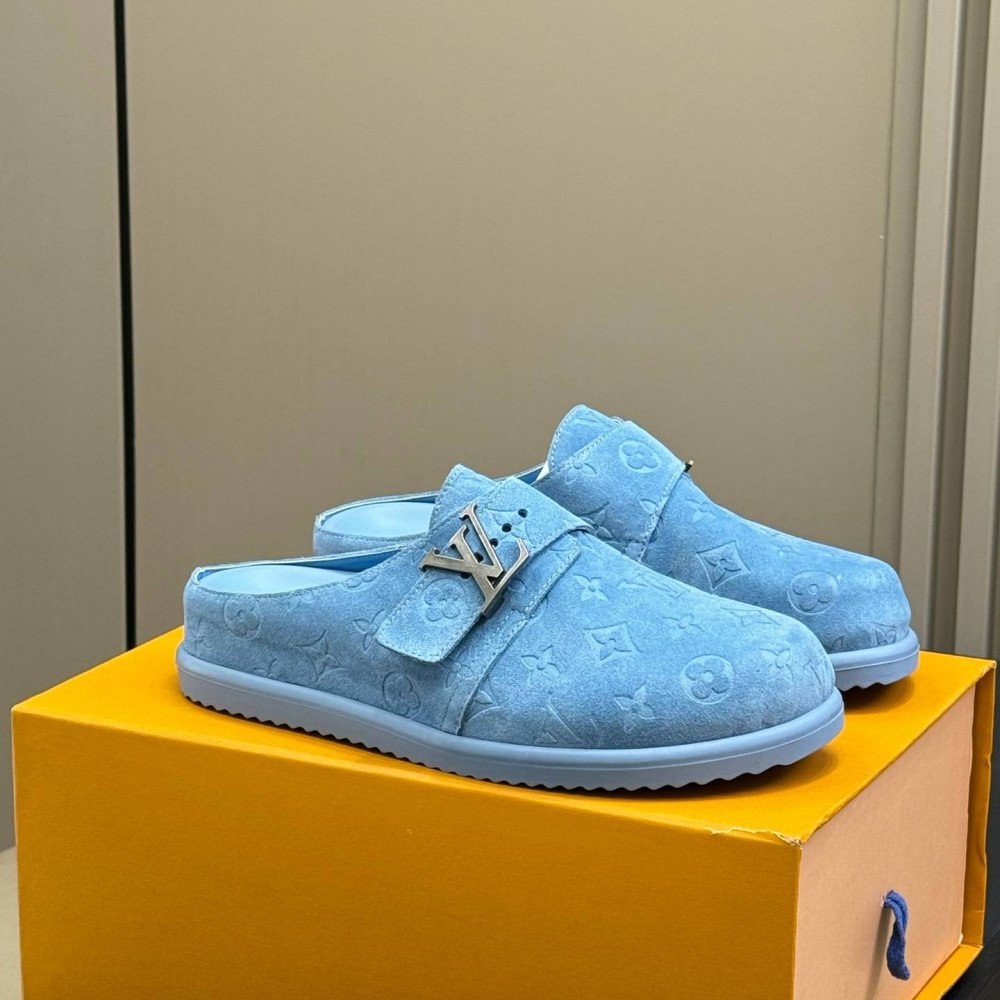 Boken slippers