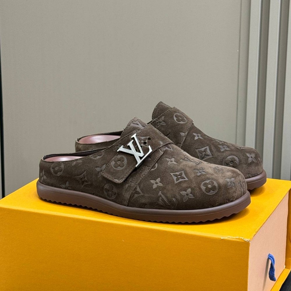 Boken slippers
