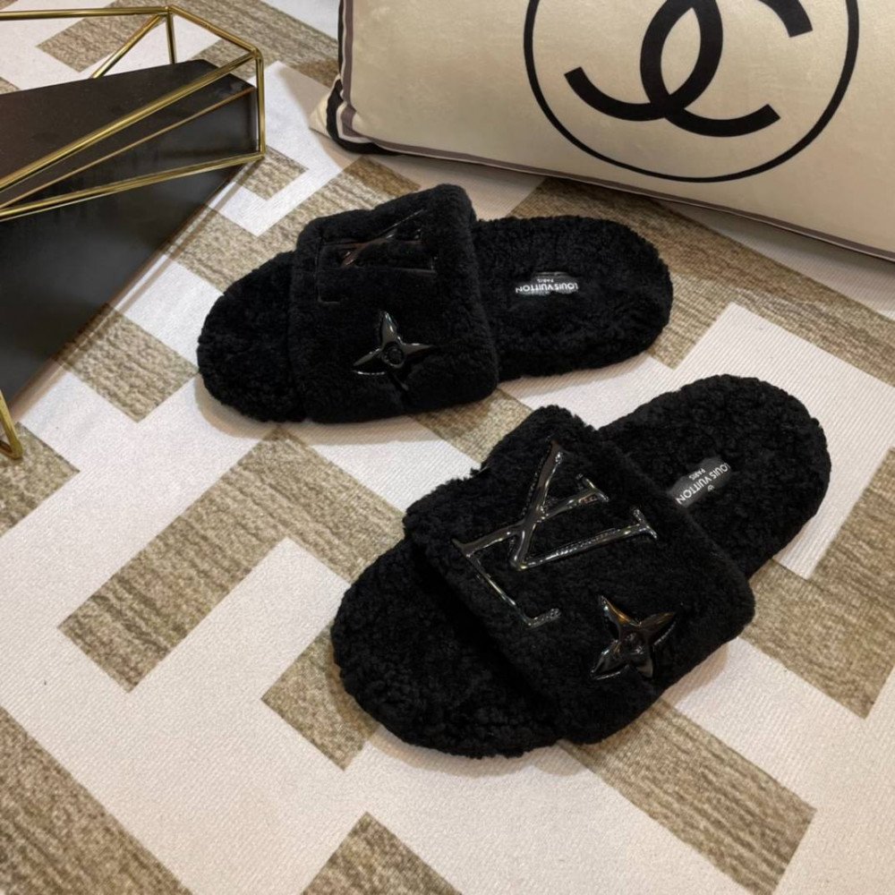 Furry slippers Furry slippers