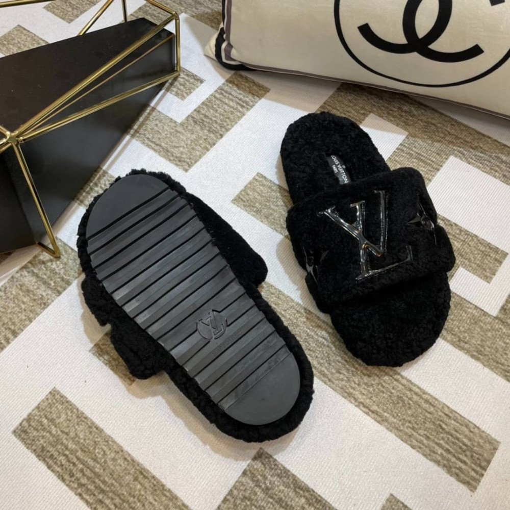 Furry slippers Furry slippers