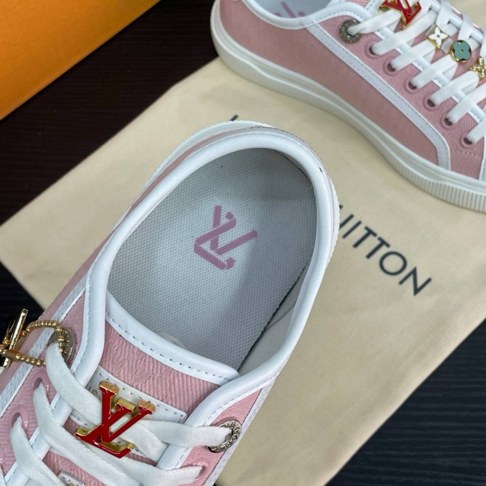 Lagoon Sneaker