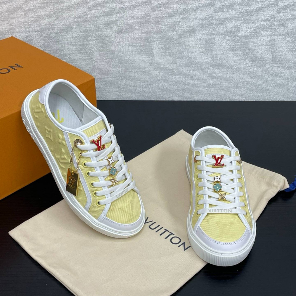 Lagoon Sneaker