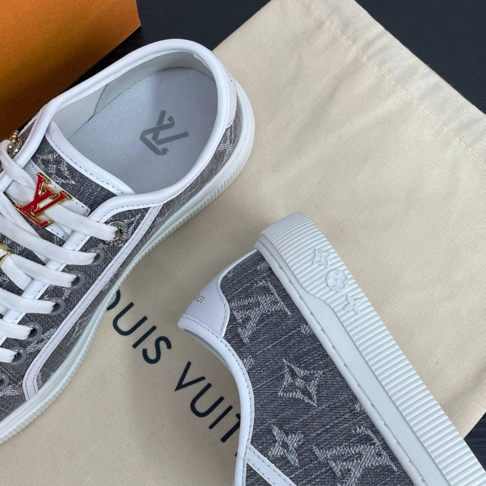Lagoon Sneaker