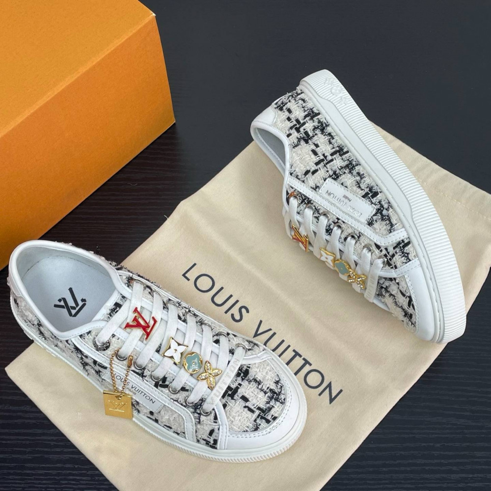 Lagoon Sneaker
