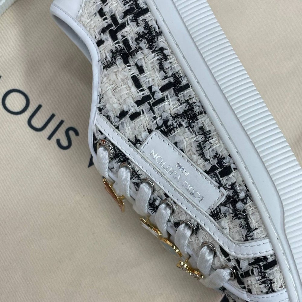 Lagoon Sneaker