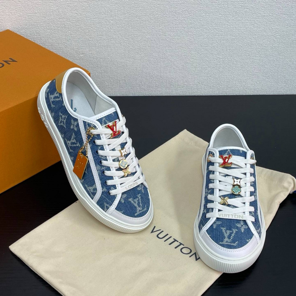 Lagoon Sneaker