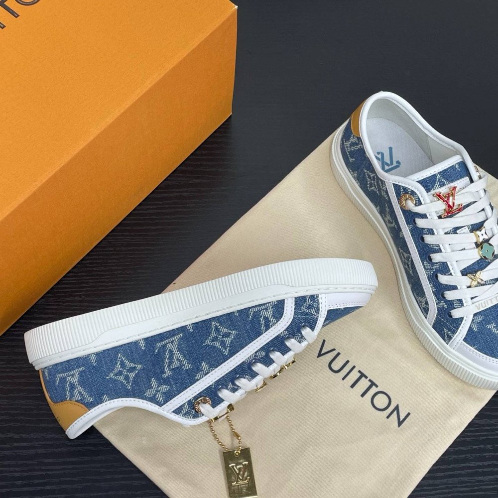 Lagoon Sneaker