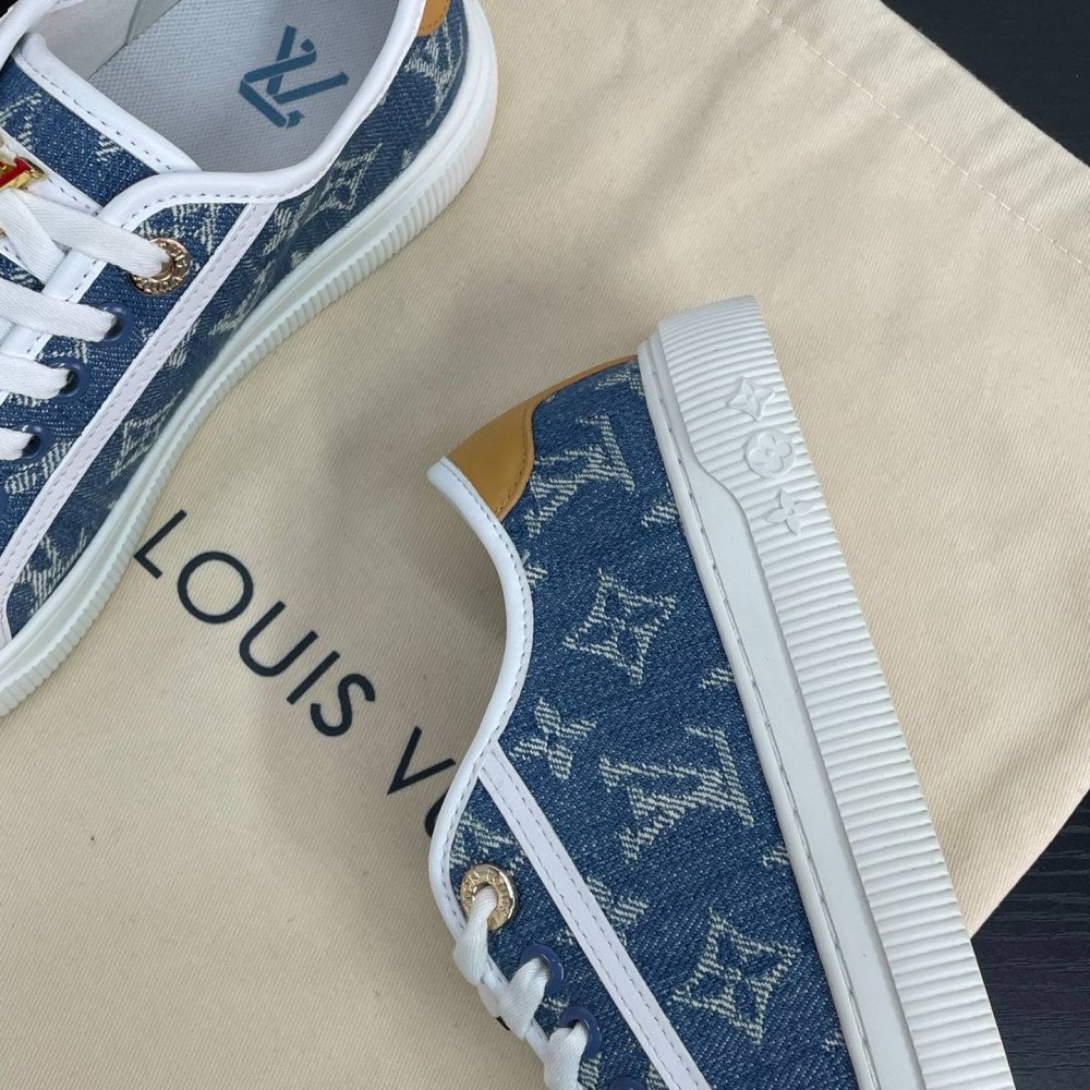 Lagoon Sneaker