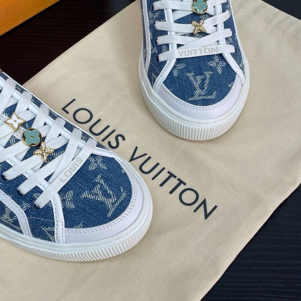 Lagoon Sneaker