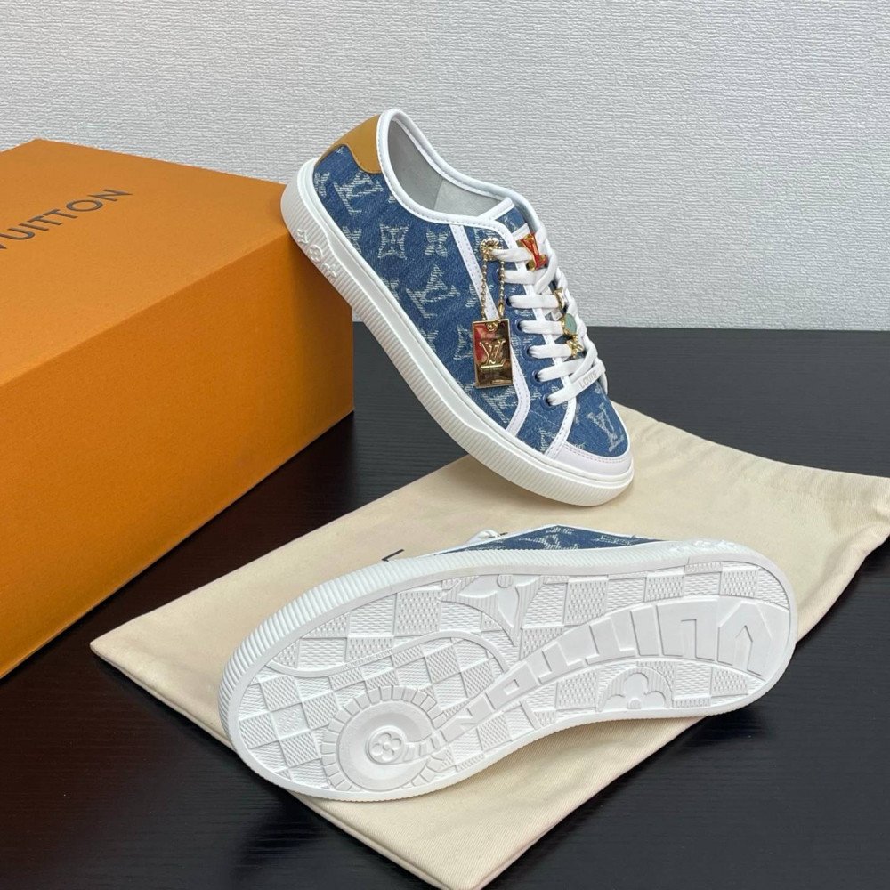 Lagoon Sneaker
